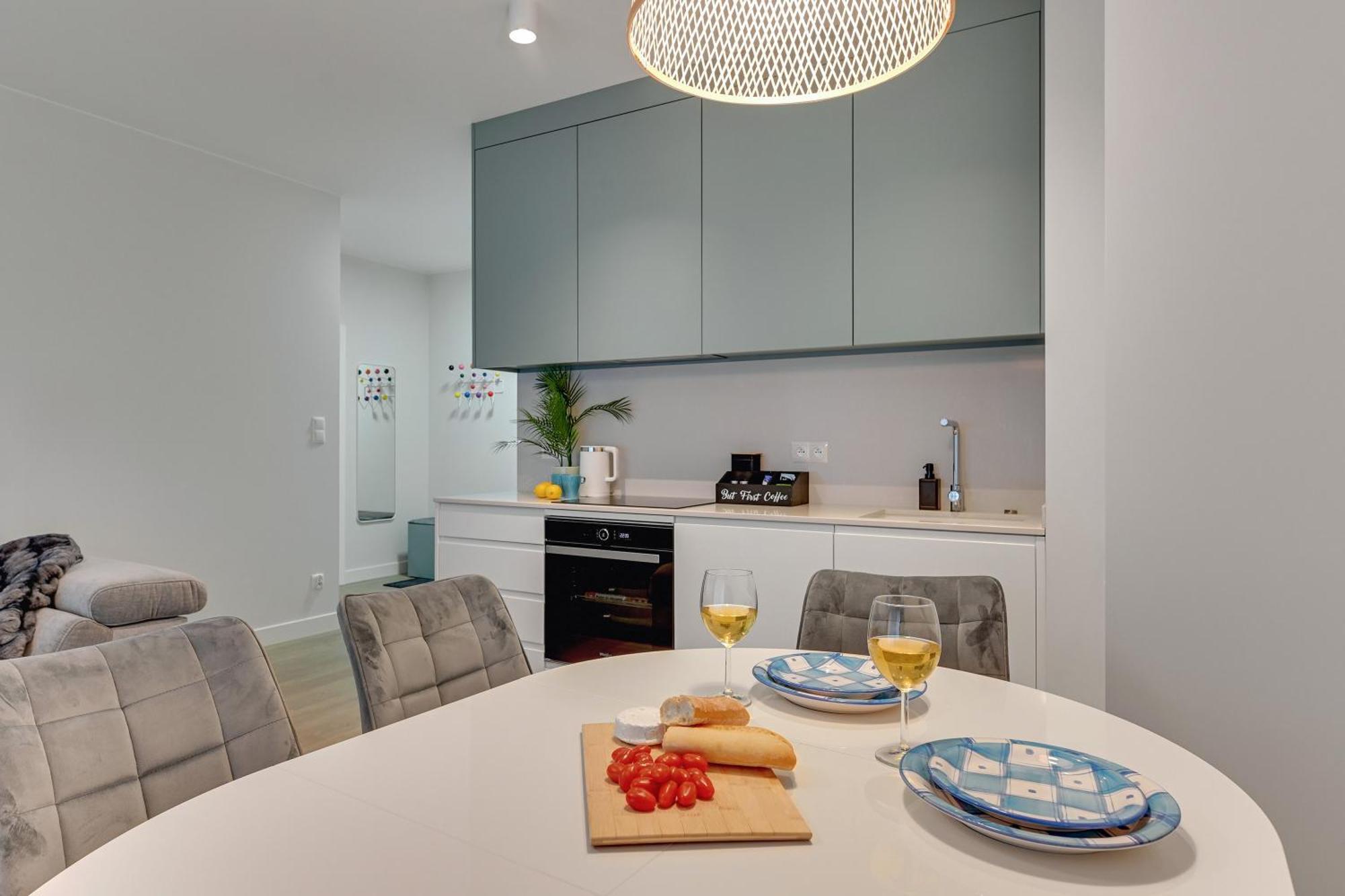 Scala City Center Apartments With Parking By Lion Apartments Гданьск Экстерьер фото