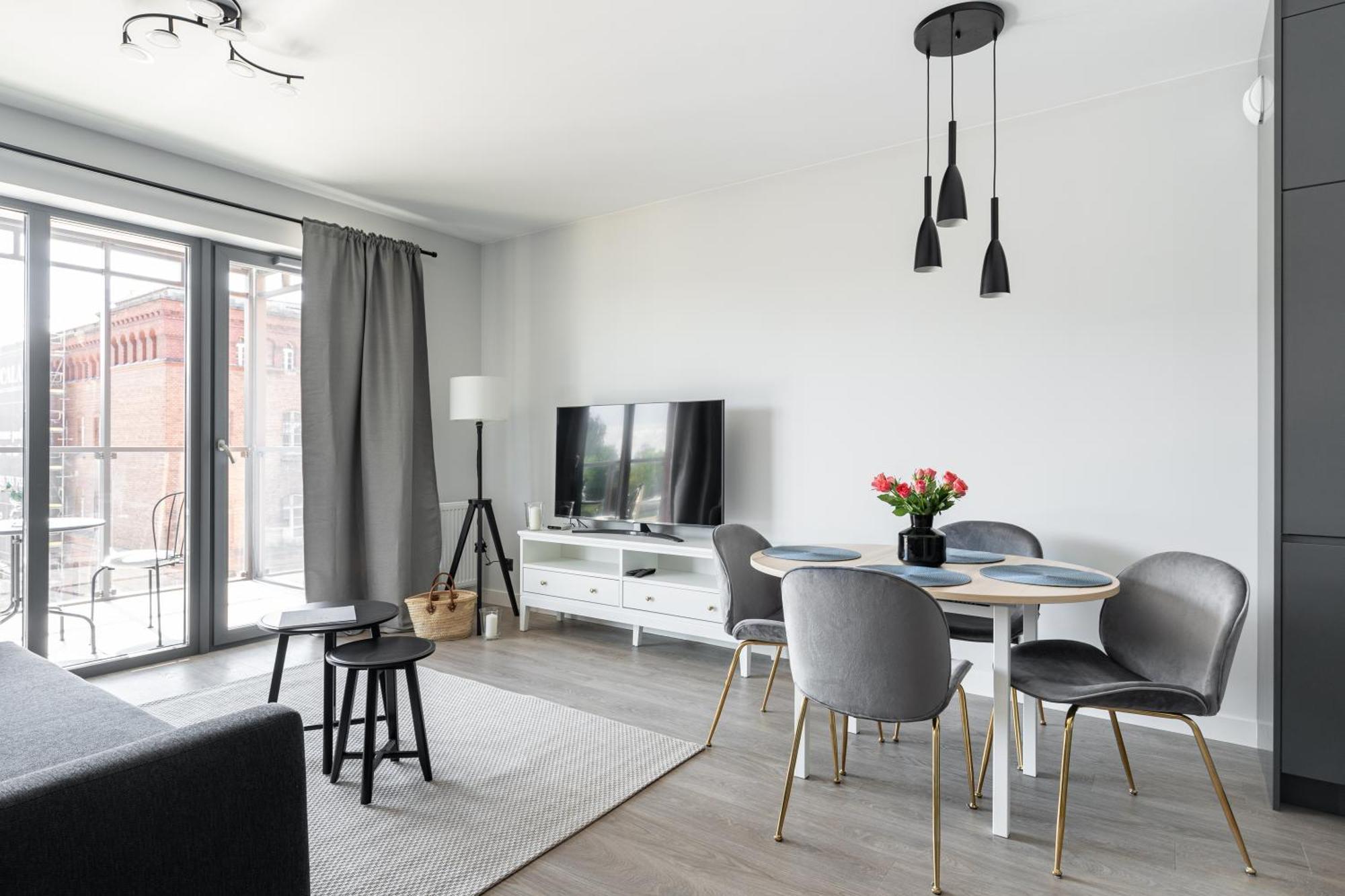 Scala City Center Apartments With Parking By Lion Apartments Гданьск Экстерьер фото